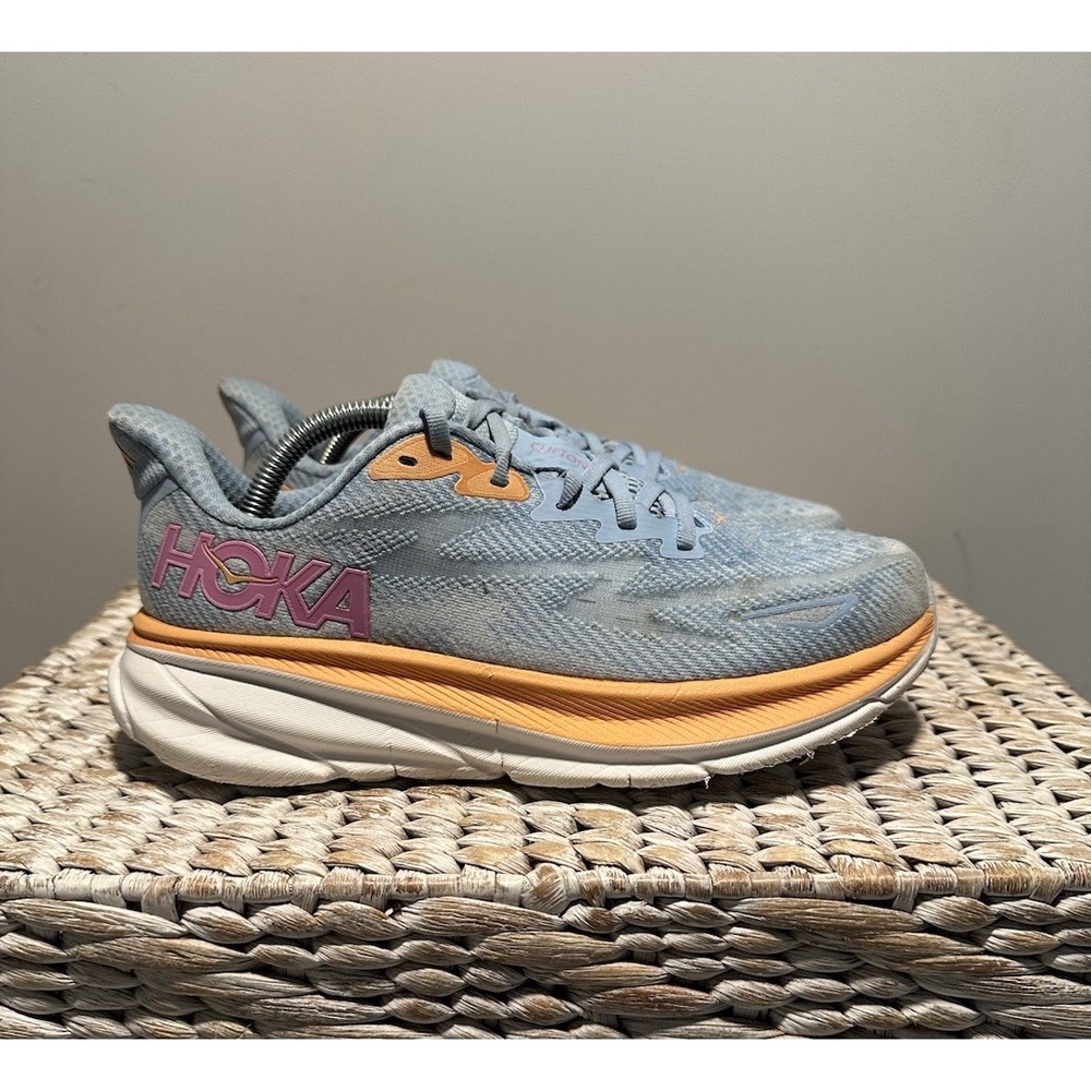 Hoka One Clifton 9 Womens Size 7B 1127896 ABIW Airy Blue Ice Water Shoes Sneaker
